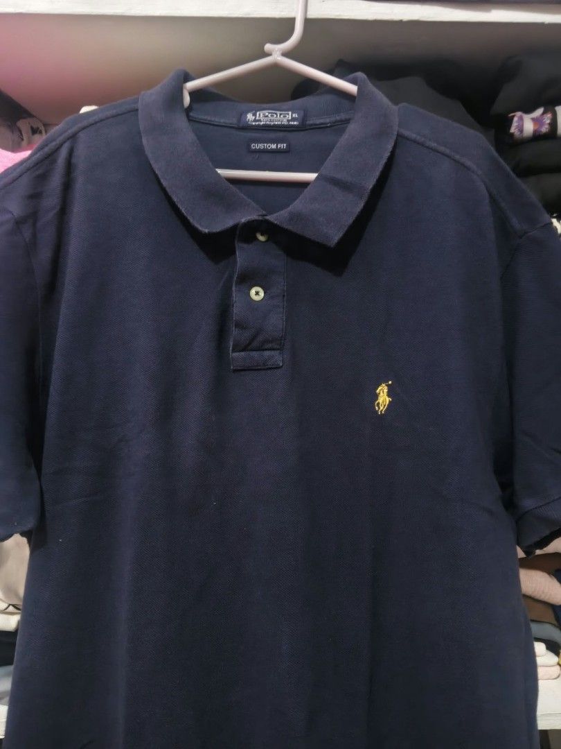Polo shirt (Category: Tshirts & Polo Shirts ) located in Quezon City. Submitted by eya_fits (Listing ID 1464425907, Image 1). Description: Xl good for tall bigmen hearing offers.