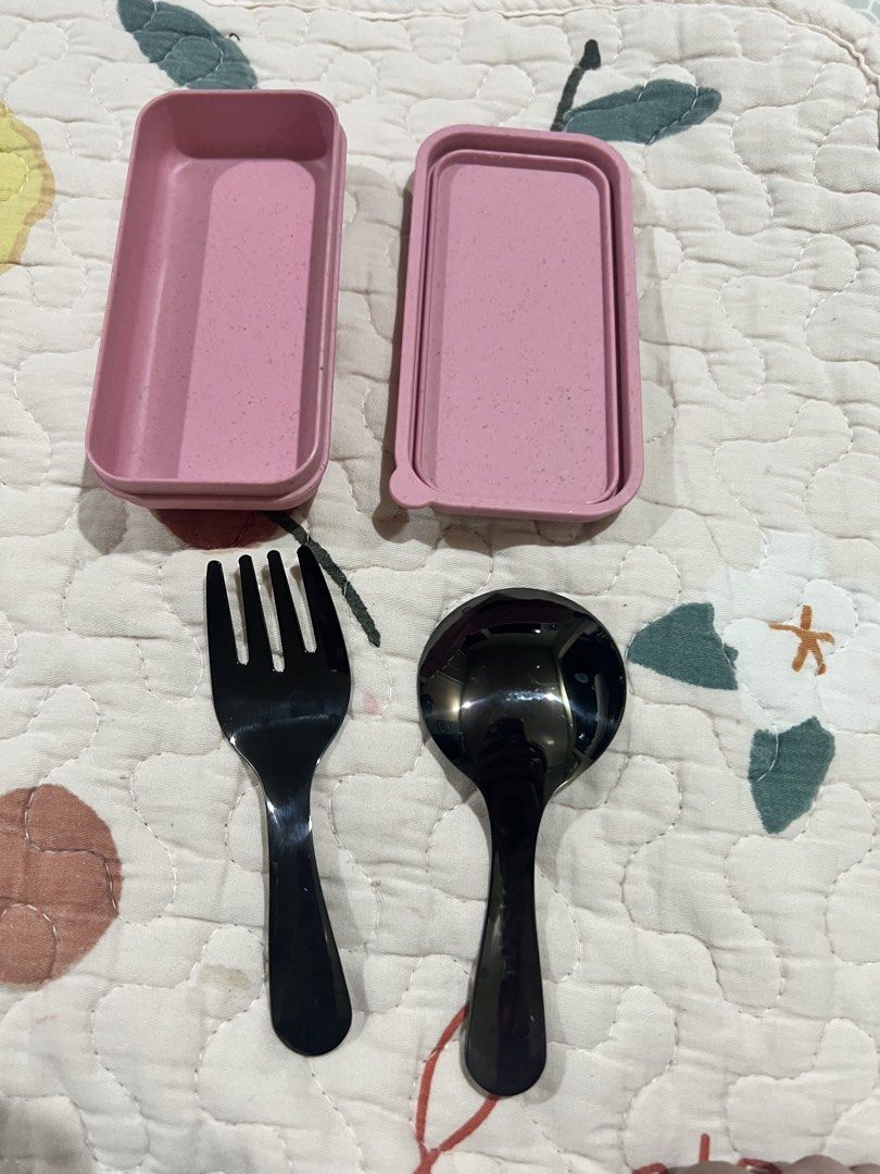 Portable spoon and fork (Category: Dinnerware & Cutlery) located in Paranaque City. Submitted by arianem031087 (Listing ID 1464500590, Image 2). Description: Never been used. Overstock.