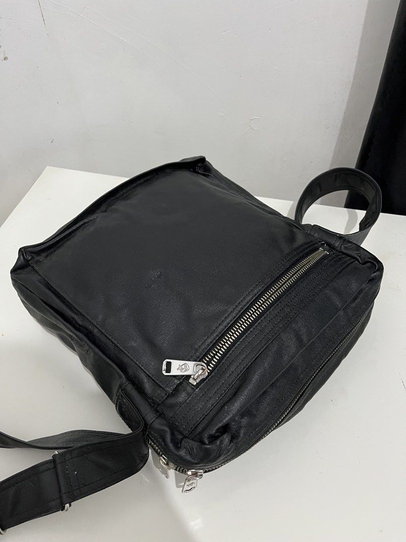 Porter International Sling Bag (Category: Sling Bags) located in Baguio. Submitted by whatthestore (Listing ID 1464514339, Image 3). Description: .