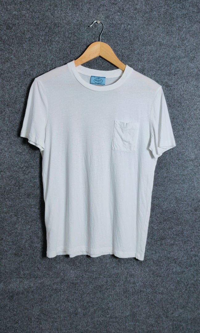 Prada Plain (Category: Tshirts & Polo Shirts ) located in Bolinao. Submitted by tokiya. (Listing ID 1464399442, Image 1). Description: Prada Plain Size Medium 19x26.