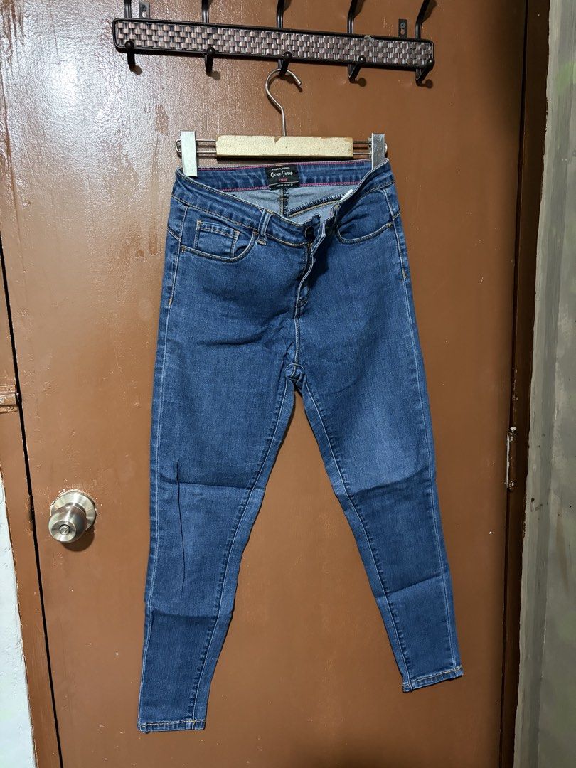 PRE-LOVED PANTS & SLACKS BUNDLE (Category: Jeans) located in Cainta. Submitted by crissajhasmine (Listing ID 1464529602, Image 2). Description: 👖 PRE-LOVED PANTS & SLACKS BUNDLE FOR SALE! 👖 ✨ 10 PCS FOR ₱1,000 ONLY! • 5 pcs Pants • 5 pcs Slacks 💰 BUY ALL — ₱1,000 ONLY! RFS: Decluttering 📩 Message me if interested!.