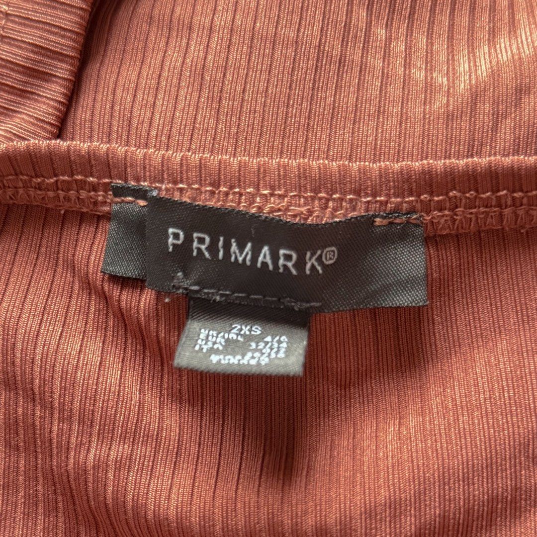 Primark Ribbed Plunge Neck Cami (Category: Others Tops) located in Antipolo. Submitted by rosywardrobe (Listing ID 1464418091, Image 2). Description: 🎀 MAKE READING A HABIT 🎀 • No order form, no reservation! • Strictly 1 day reservation • Payment first before order processing • No return, No exchange • Don’t make an offer if you’re not 100% sure • No shipping every weekends — PAYMENT CHANNELS — • GCash • Gotyme • Maya • BDO • BPI • Unionbank — 