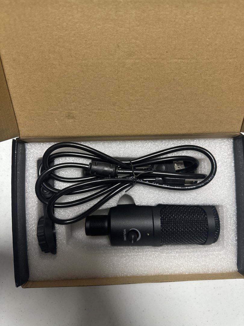 Professional Condenser Microphone for Recording & Streaming (Category: Microphones) located in Makati City. Submitted by mariarm (Listing ID 1464523427, Image 2). Description: - Professional condenser microphone with sensitive pickup for pure sound. - Large diaphragm for rich, full-quality tones. - Delivers clear voice reproduction and excellent background noise isolation. - Perfect for online karaoke, voice chat, cover recording, and webcasts. -