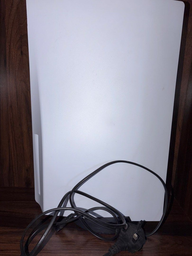 Ps5 1T storage (Category: PlayStation) located in Manila. Submitted by newflower-3add (Listing ID 1464373549, Image 1). Description: I have used this ps5 for maybe a year I’m selling this because I’m in high school now and have to study so I’m selling it for 28k because it has 3 games 2 consoles we can negotiate the price in chat, and we can choose where we can meet up, it will be a great gift for someone thank you..