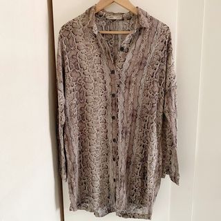 (Category: ) located in . Submitted by shopsundayx (Listing ID 1464390123, Image 1). Description: .