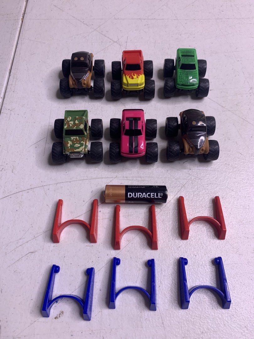 Pull back - Monster Trucks - Mini (Category: Kids Toys) located in Carmona. Submitted by bihira (Listing ID 1464389024, Image 1). Description: Pull back - Monster Trucks - Mini - WYSIWYG - As is / All trucks are working - No cracks or chips - Set of 6.