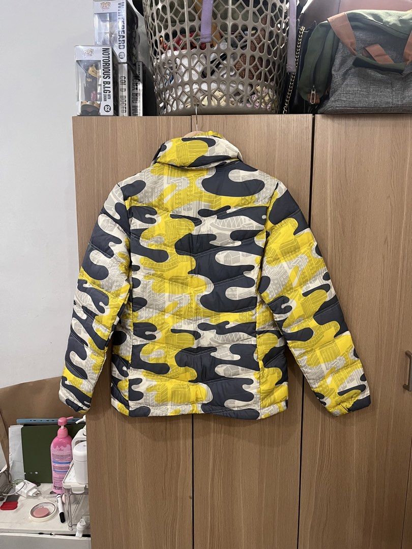 Puma AOP Puffer Jacket Women (Category: Coats, Jackets and Outerwear) located in Mandaluyong City. Submitted by tatin_abad07 (Listing ID 1464382000, Image 3). Description: Puma Small-Medium, 20x24 Condition: 10/10 Issue: missing hood only.