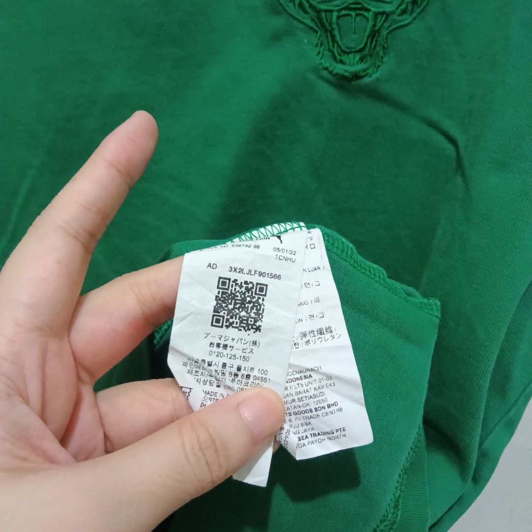 PUMA Embroidered Tiger Green Shirt (Category: Shirts) located in Caloocan City. Submitted by jaychingsss (Listing ID 1464401682, Image 3). Description: Puma Tiger Embroidered Logo Shirt - 150 20x26 Heavy Cotton Complete Tags Color Rate: 10/10 No issue NEED WASH.