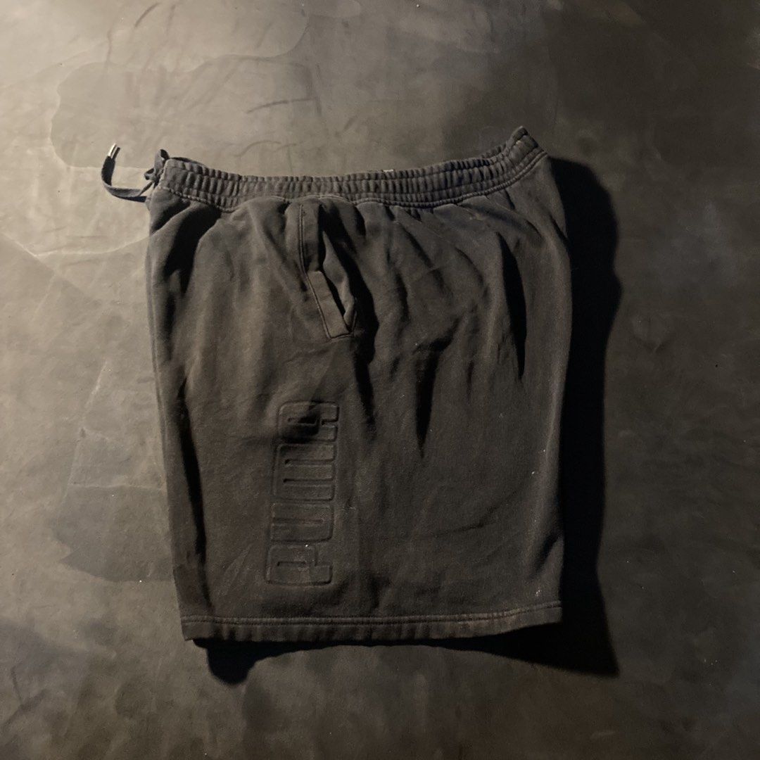 PUMA SWEAT SHORTS (Category: Shorts) located in San Pablo. Submitted by 3tresfinds (Listing ID 1464450076, Image 1). Description: .