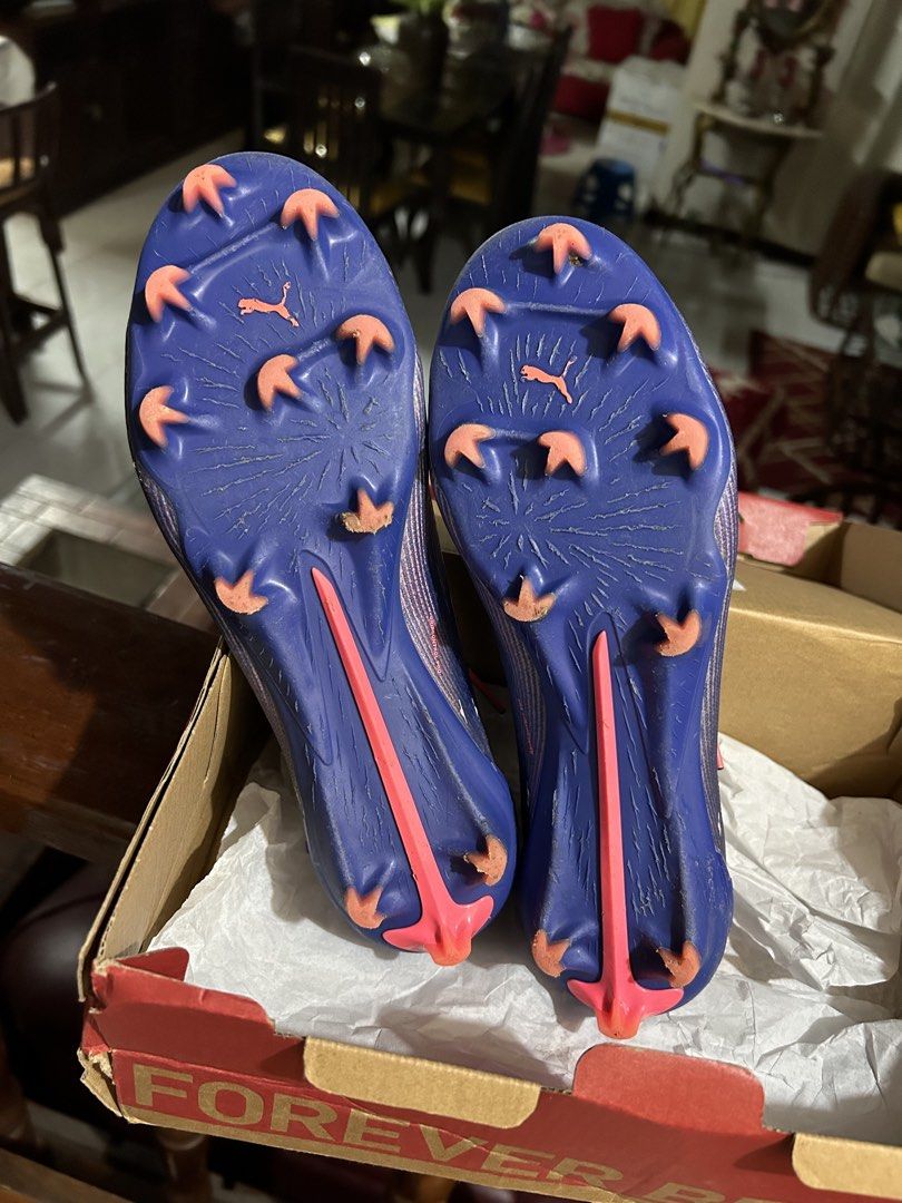 PUMA ULTRA 5 ULTIMATE FG HIGH-END (Category: Racket and Ball Sports) located in Cagayan de Oro. Submitted by erlstzzy (Listing ID 1464371133, Image 2). Description: PUMA ULTRA 5 ULTIMATE FG Selling for only ₱1,600 + shipping fee 🏷️ • Size 8 US mens (Can fit 8.5 US) • 1 month old, barely used • In great condition • Authentic / original • No flaws 💸 ₱1,600 only + SF 🚚 Mode of delivery: LBC (2days delivery around NCR, 3days Luzon) can also do j&t