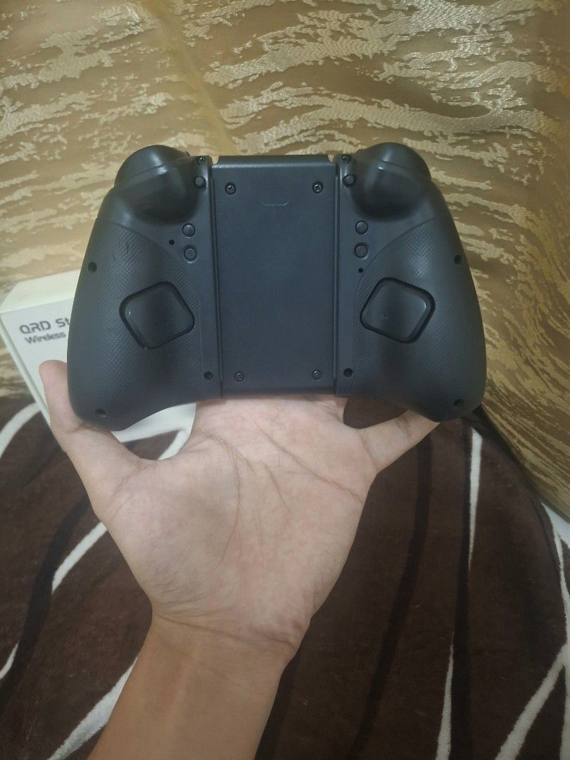 QRD STELLAR T5 Joy-cons for Nintendo Switch (Category: Controllers) located in Pasig City. Submitted by braveeagle-b500 (Listing ID 1464396454, Image 3). Description: QRD STELLAR T5 JOY-CONS FOR SALE 🎮 No issues, all working With built-in rgb lights, extra back buttons, hall effect joysticks and can be used wireless With attachment grip PRICE : ₱2k PM for more details and offers 💬.