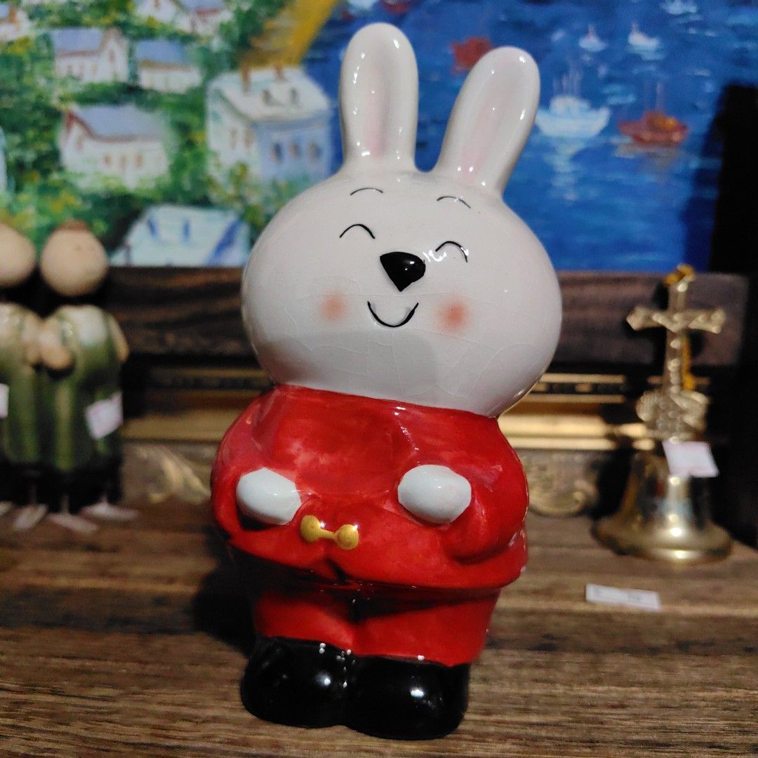Rabbit coin bank (Category: Interactive Toys) located in Calamba. Submitted by princesspauliney. (Listing ID 1464456483, Image 2). Description: Walang takip sa ilalim. Calamba laguna Shoppee check out Jnt direct courier Mine now pay now First to pay basis.