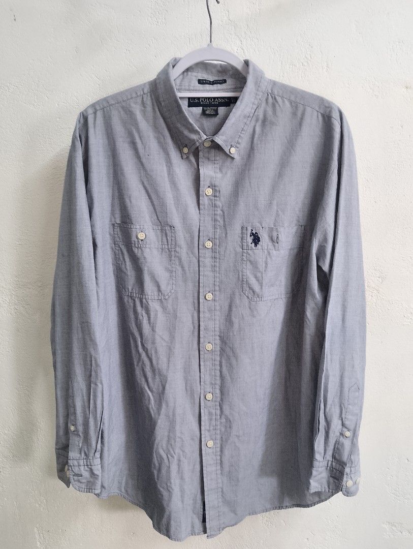 Ralph Lauren ButtonDown Polo (Category: Formal Shirts) located in Manila. Submitted by envy25 (Listing ID 1464406871, Image 1). Description: Uspa Button Down Size XL 22x29 Pristine Condition no issue.