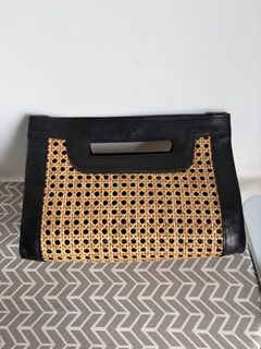 (Category: ) located in . Submitted by thrift.n.treasure (Listing ID 1464393232, Image 1). Description: .