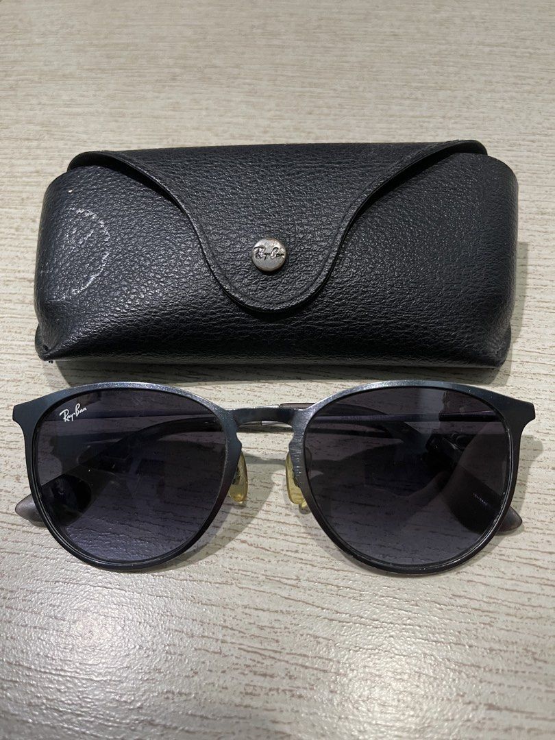 Ray-Ban Sunglasses with Case (Category: Sunglasses & Eyewear) located in Cagayan de Oro. Submitted by littlegirlsdepot (Listing ID 1464494997, Image 1). Description: .