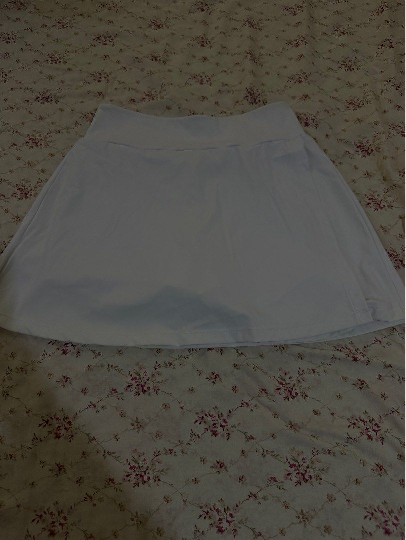 Recess White Skirt size 3 (Category: Jeans) located in Taguig. Submitted by triciamcruz (Listing ID 1464365294, Image 1). Description: - Classic white pants with a clean, simple design. - Made from comfortable fabric for all-day wear. - Versatile and easy to match with any top. - A must-have addition to your wardrobe..