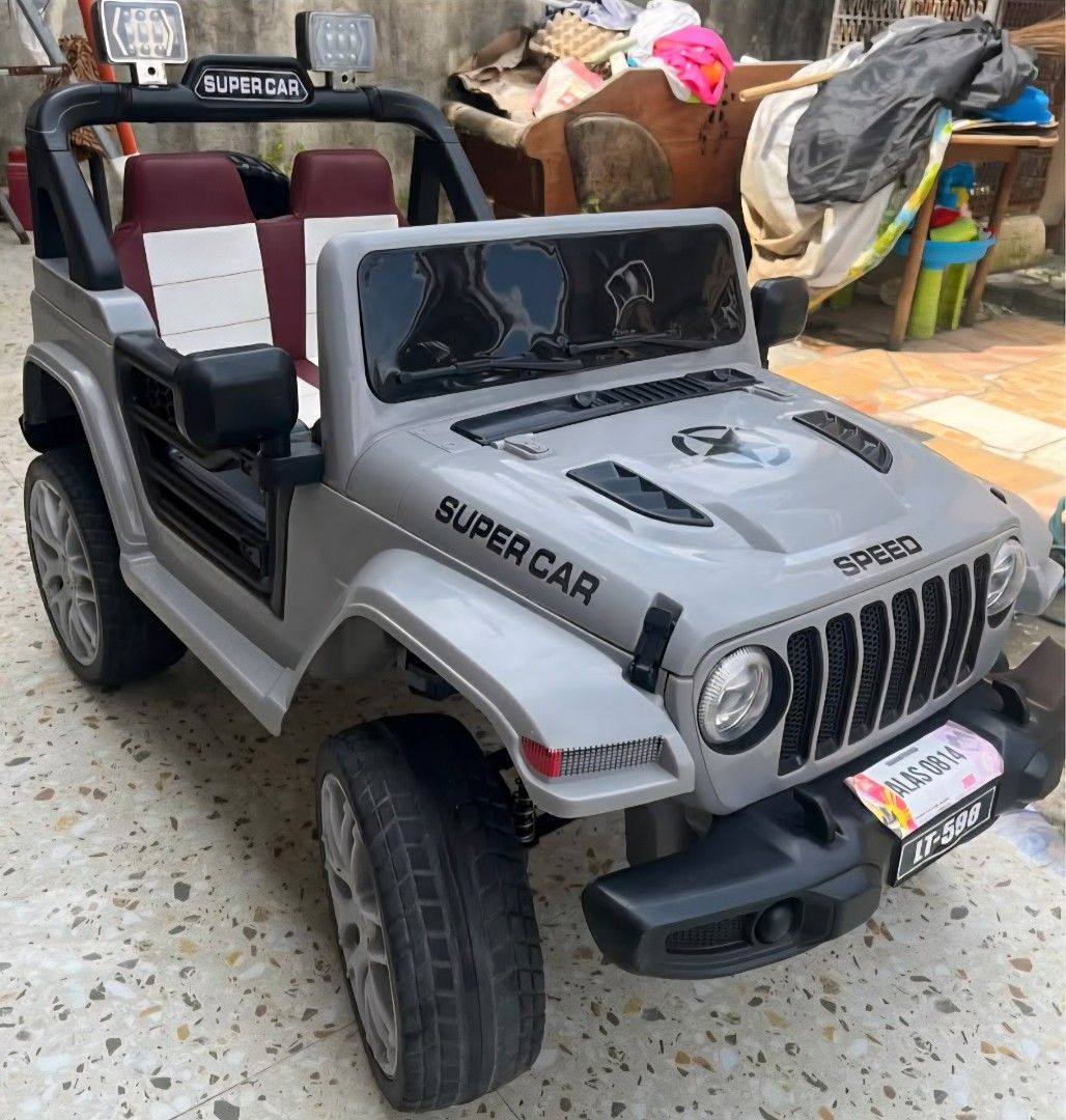 Rechargeable Jeep Toy Car (Category: Remote Control Toys) located in Quezon City. Submitted by a.celistine (Listing ID 1464487179, Image 2). Description: For Sale❗️❗️ Bought last Nov 2025 but used only less than 10x. Original SRP: 6,750 Selling Price: 4,000 RFS: Barely used lang ng toddler ko, prefer mag bike and scooter Issue - may scratch sa leather seat. see photo for reference. For meetup, Malolos area Model LT-598 - Features: Includes leathe