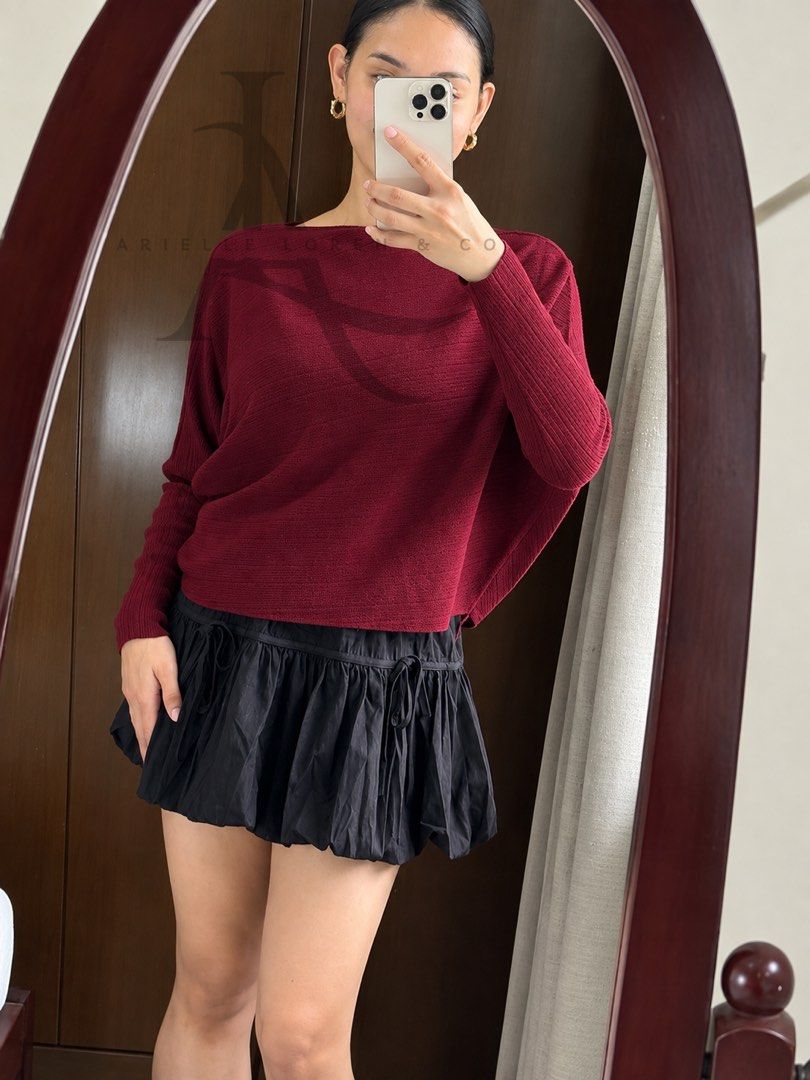 RED - BOAT NECK KNITTED LONG SLEEVES / PULLOVER (Category: Longsleeves) located in Manila. Submitted by ariellelorenco (Listing ID 1464569870, Image 3). Description: 👉🏻Color: White 👉🏻Plus size friendly (up to 2XL) 👉🏻Stretchable fabric 👉🏻Knitted fabric 👉🏻Boat neck neckline ***These are all actual photos ***Colors may vary due to lighting .