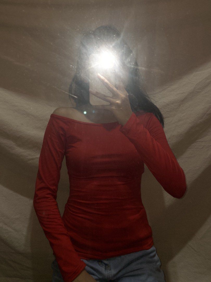red asymmetrical neck top (Category: Longsleeves) located in Nabunturan. Submitted by drollingarms.ph (Listing ID 1464513412, Image 2). Description: xs-s.