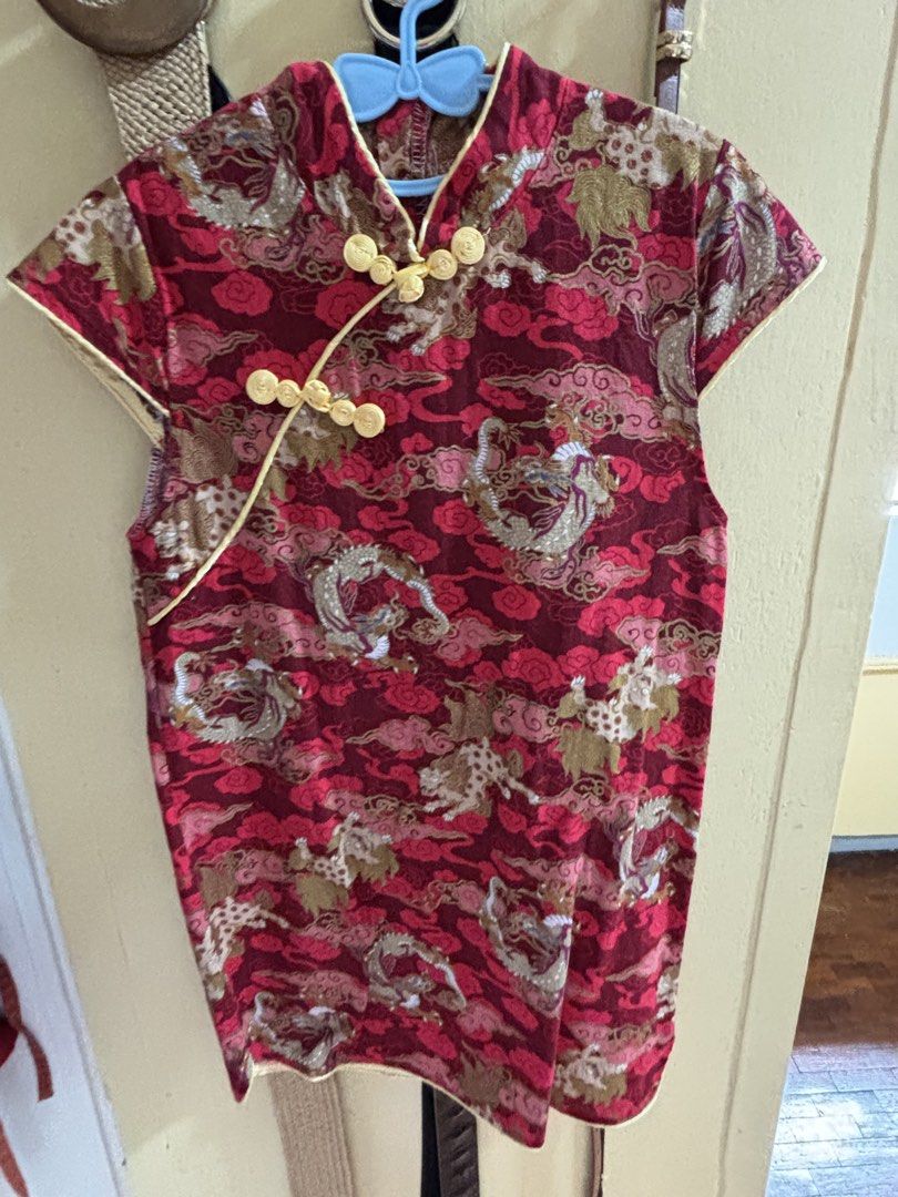 Red Dragon Cloud Cheongsam (Category: Babies & Kids Fashion) located in Manila. Submitted by haydee008 (Listing ID 1464391752, Image 1). Description: .