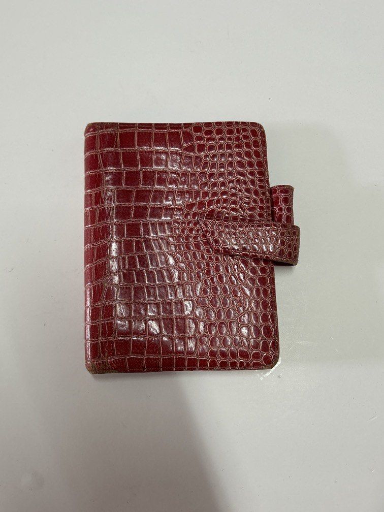 Red leather binder (Category: Stationery & School Supplies) located in Bulacan. Submitted by ourdailybreads (Listing ID 1464375814, Image 1). Description: .
