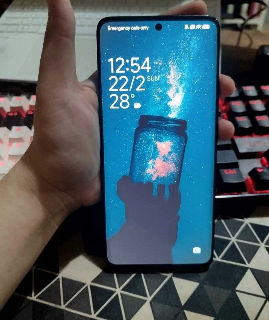 Redmi Note 14 Pro 5G (12GB/512GB) – Good condition (Category: Xiaomi) located in Manila. Submitted by fastgem.569a08 (Listing ID 1464464531, Image 2). Description: Redmi Note 14 Pro 5G (12GB/512GB) – Good condition 12GB RAM + 512GB storage (top variant) Battery health: ~96% Accessories: Original charging block only (no cable/box) Condition: Fully functional, no issues; a few light scratches on the body (see photos) Network: 5G ready, unlocked Pri