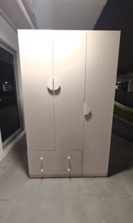 Wardrobe and Dressing Tables自訂分類第二件商品