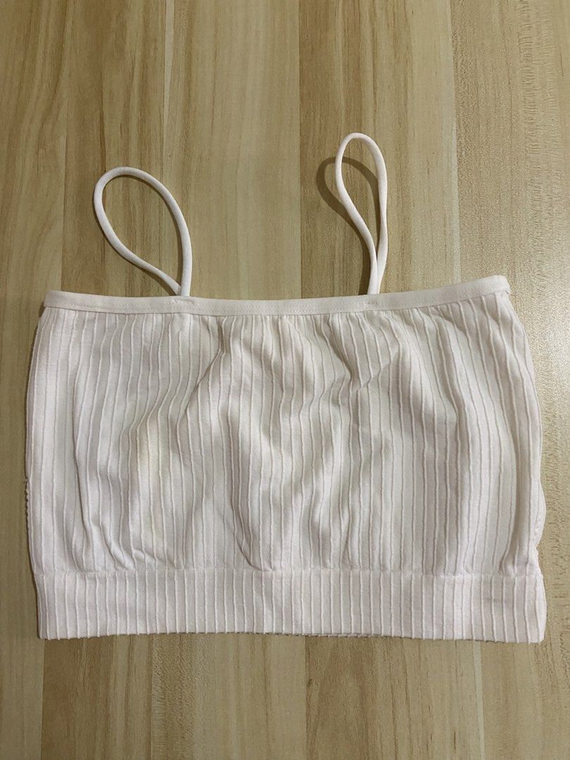 Ribbed Cami Bralette/ Tube top bra (Category: Others Tops) located in Guinobatan. Submitted by jadieee_young22 (Listing ID 1464397979, Image 3). Description: Cami bralette/ Tube top bra - 2 for only 300 - set of 2 (baby pink & white) - stretchable rib knit - free size (best fits S- M) - never used - white bra has a little stain at the back RFS: cleaning out unused wardrobe items .