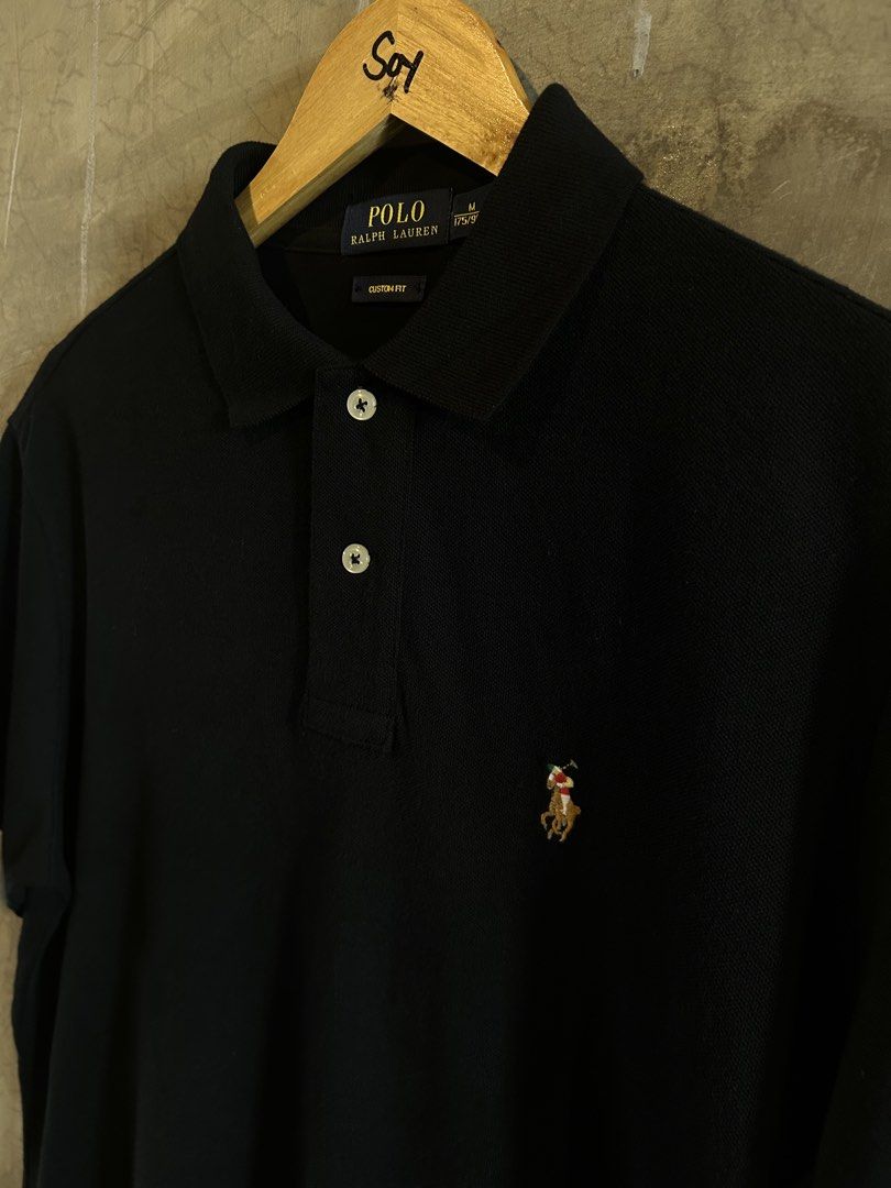 RL Trico Polo Shirt (Category: Tshirts & Polo Shirts ) located in Manila. Submitted by jayson221 (Listing ID 1464437837, Image 3). Description: RL Trico Polo Shirt Dimes As new W:21.5 L:27 Excellent condition ✅ Issue ❌ Color rate 10/10 - Classic black Polo Ralph Lauren polo shirt - Custom fit, size Medium - Iconic embroidered polo player logo on chest - Two-button placket - Versatile for casual and smart-casual outfits - Easy to pair with jeans, 