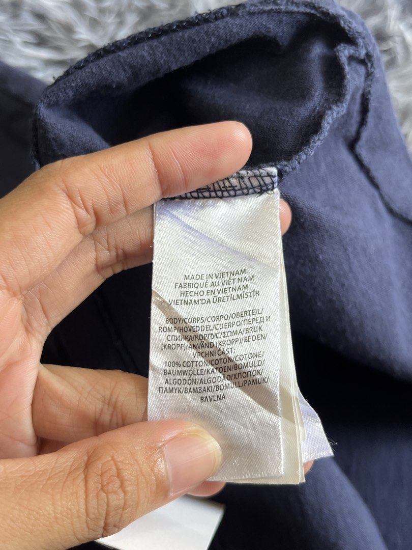 RL Tshirt (Category: Tshirts & Polo Shirts ) located in Manila. Submitted by cjcuevas_05 (Listing ID 1464565726, Image 3). Description: 📍Tanza Cavite Dimes: 24x29 Good condition Gcash only can ship thru JnT/orange check out.