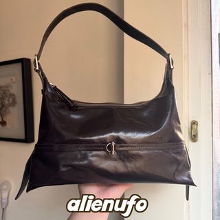 由 alienufo (刊登 ID 1464452181，圖片 1) 提交，位於 的 (類別：)，說明：。