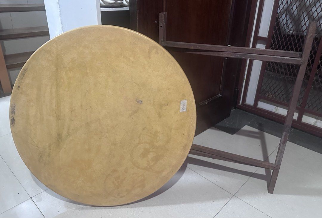 Round Table with Removable, Folding, Metal Stand (Category: Tables & Sets) located in Manila. Submitted by zuripot0726 (Listing ID 1464457434, Image 1). Description: 💵 price is negotiable - Round folding table with light brown tabletop - Sturdy metal stand - Removable table top and also foldable for easy storage - Ideal for small spaces, balconies, or as an extra surface - Dimensions: ✅ table top: 27.25in (diameter) x ~1.25in (H) ✅ metal stand (