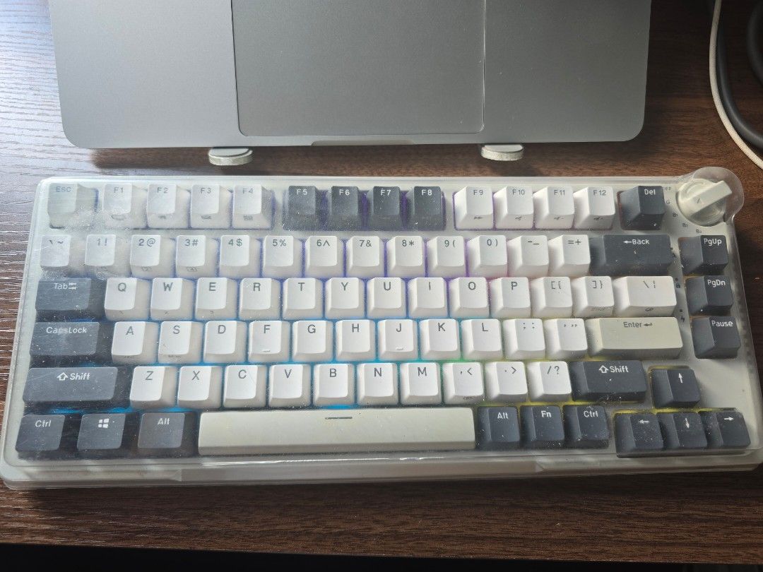Royal Kludge H81 Brown Switch (Category: Computer Keyboard) located in Quezon City. Submitted by lyzsjm (Listing ID 1464427070, Image 2). Description: One port never worked Some flaws on the keyboard cover.