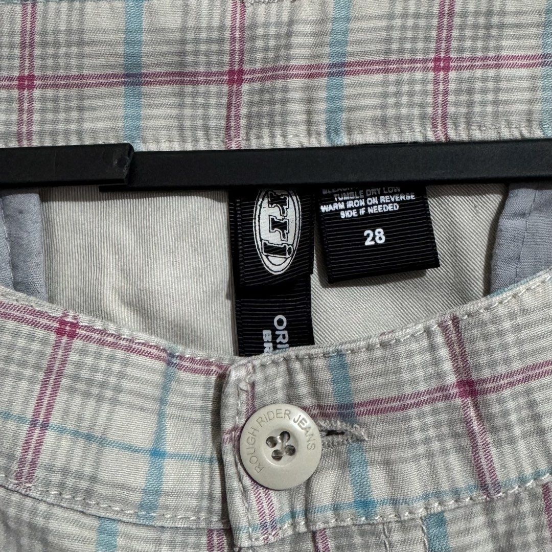 RRJ Y2K Shorts (Category: Shorts) located in Licab. Submitted by imvincentleo (Listing ID 1464437729, Image 3). Description: .