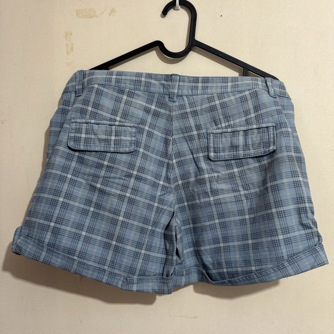 RRJ Y2K Blue Plaid Shorts (Category: Shorts) located in Licab. Submitted by imvincentleo (Listing ID 1464438004, Image 2). Description: .
