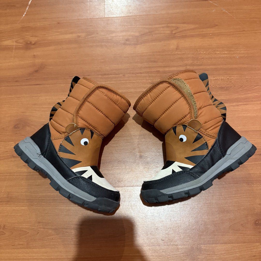 Rust Brown Tiger Character Snowboots (Category: Babies & Kids Fashion) located in Baguio. Submitted by puss_n_boots2600 (Listing ID 1464415619, Image 1). Description: Rust Brown Tiger Character Snowboots Size Eur 29 No Flaws.
