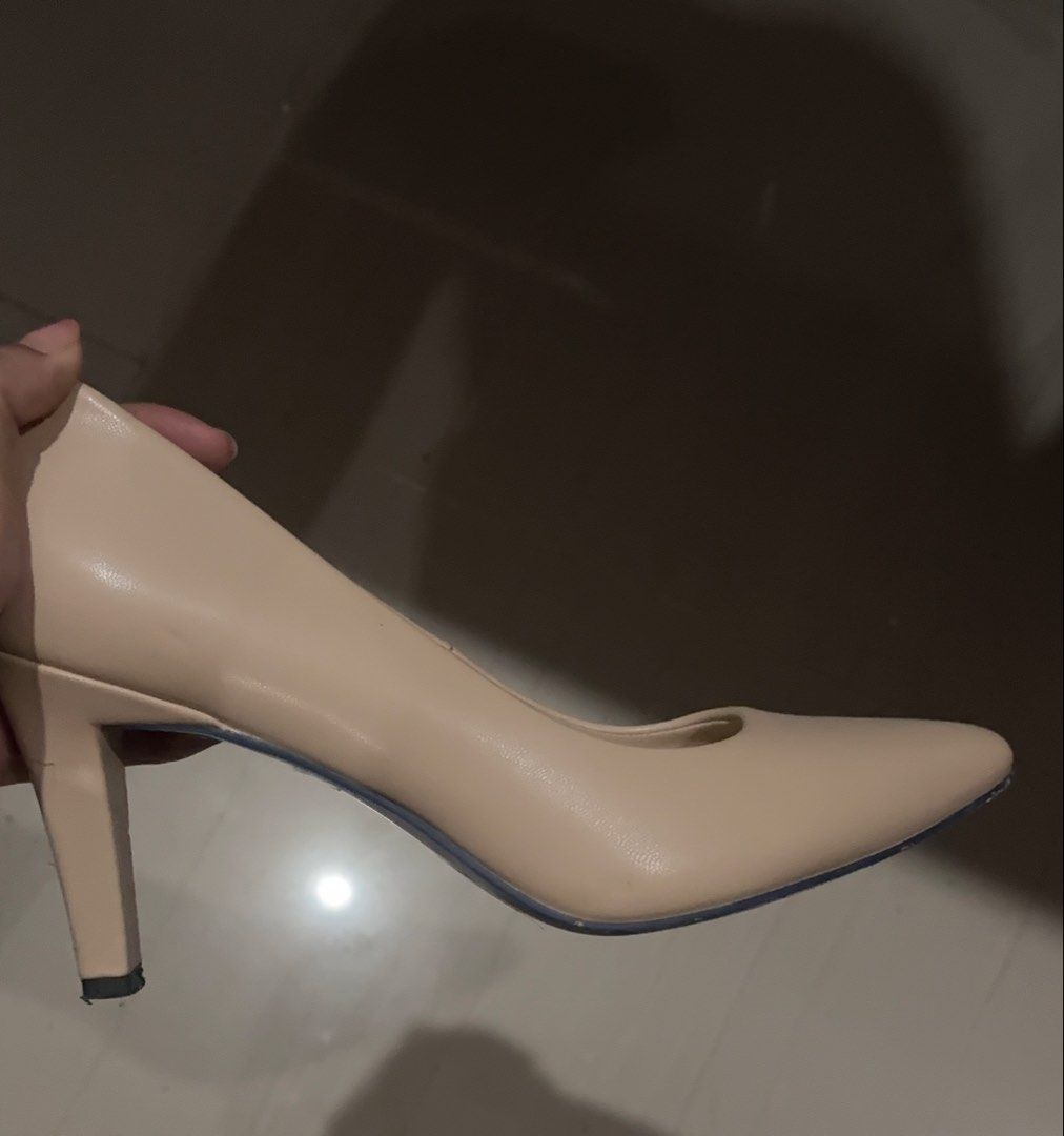 Rusty Lopez Nude Pointed-Toe Pumps (Category: Heels) located in Cebu City. Submitted by declutthrifts (Listing ID 1464480194, Image 2). Description: - Brand: Rusty Lopez - Color: Beige/Nude - Style: Classic pointed toe pump heels - Features: Comfortable padded insole - Versatility: Ideal for work or casual wear - Styling: Easy to match with any outfit - Condition: Please check photos for details.