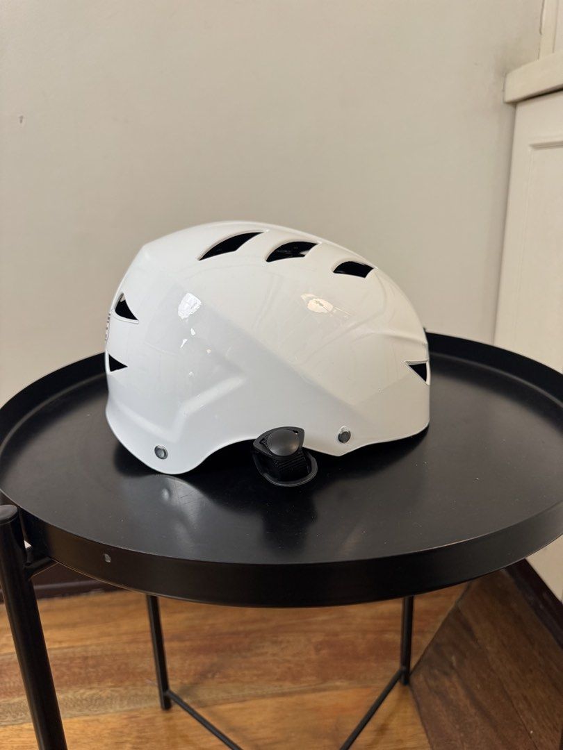 RXR Bike Helmet (Category: Caps & Hats) located in Manila. Submitted by supremeloved (Listing ID 1464385275, Image 2). Description: - RXR bike Helmet -matte black and white available -used for taking pics -Original price: 300, selling price: 200.