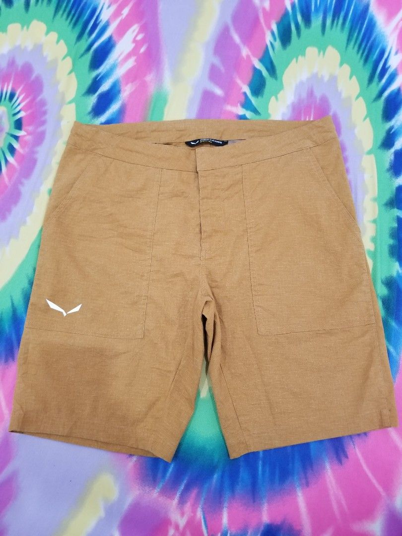 Salewa Lavaredo Hemp Ripstop short (Category: Shorts) located in Malolos. Submitted by picknworthy420 (Listing ID 1464382557, Image 2). Description: - Brand: Salewa - Color: Brown - Material: Alpine Hemp - Size: EU 50 / L / US M - Ideal for: Outdoor activities - Origin: Engineered in the Dolomites - Features: Drawstring waist, Button closure - Ethical Production: Fair Wear member.