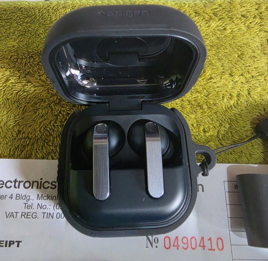 Samsung buds4 Prp (Category: Earphones) located in Taguig. Submitted by nakiash (Listing ID 1464422002, Image 2). Description: For Sale: Samsung Galaxy Buds4 Pro (Original) ​Price: PHP 9,000 (Includes a FREE original Spigen case worth PHP 1,600!) ​Condition: Mint condition, complete pack with Official Receipt (OR). ​Reason for Selling (RFS): Need funds. ​Location: Upper Bicutan, Taguig..