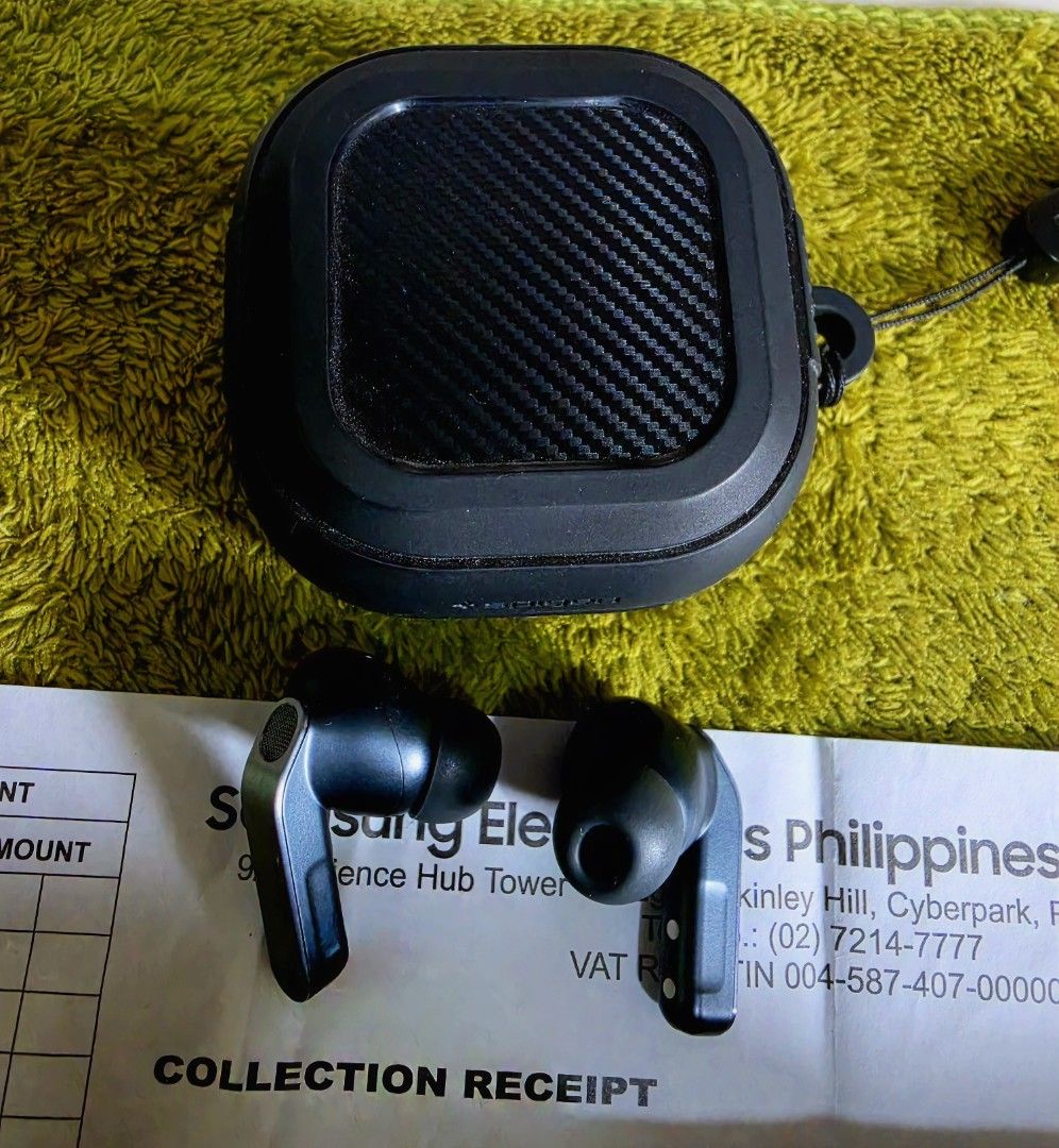 Samsung buds4 Prp (Category: Earphones) located in Taguig. Submitted by nakiash (Listing ID 1464422002, Image 3). Description: For Sale: Samsung Galaxy Buds4 Pro (Original) ​Price: PHP 9,000 (Includes a FREE original Spigen case worth PHP 1,600!) ​Condition: Mint condition, complete pack with Official Receipt (OR). ​Reason for Selling (RFS): Need funds. ​Location: Upper Bicutan, Taguig..