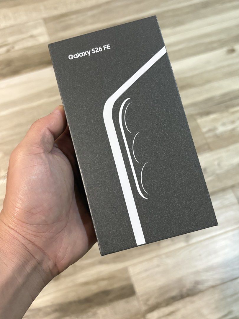 Samsung Galaxy 26 FE (Category: Samsung) located in Muntinlupa City. Submitted by olkopi (Listing ID 1464468894, Image 1). Description: Brandnew item Bought from Aus. Color: Blueberry (same sa last pic) Hindi pa po nabubuksan, kayo na magbubukas if ever. Pick up or meet up only para sure kayo. Location: Putatan, Muntinlupa City Negotiable.