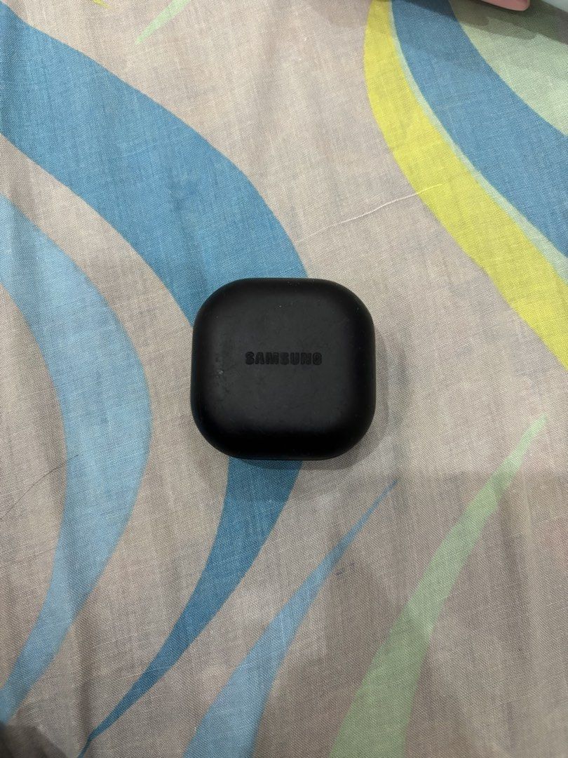 Samsung Galaxy Buds Pro Black (Category: Earphones) located in Lucena. Submitted by johanz09 (Listing ID 1464411315, Image 1). Description: Samsung Galaxy Buds 2 pro (Original) Unit only No issue.