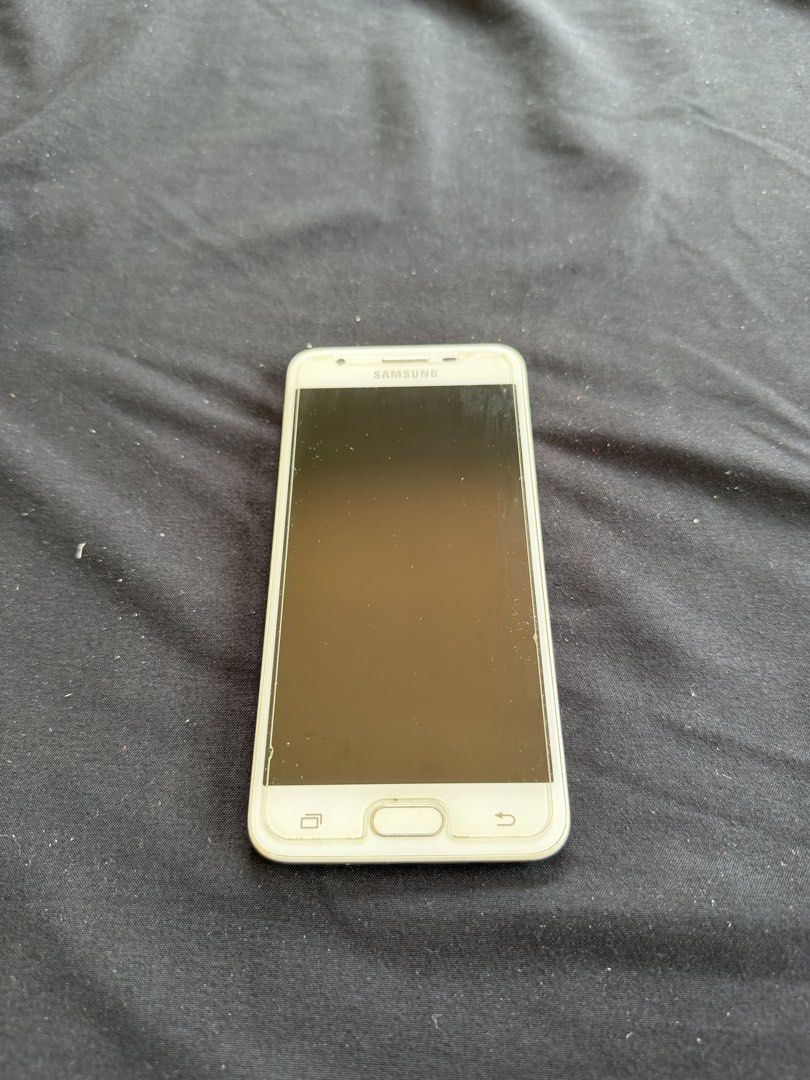Samsung Galaxy Duos (Category: Samsung) located in Manila. Submitted by perrybooo (Listing ID 1464378938, Image 2). Description: FOR SALE: Samsung Galaxy Duos RFS: Decluttering unused gadgets ‼️ LOCATION: Angeles / San Fernando, Pampanga PRICE: Negotiable PRODUCT DETAILS: - Given as a gift around January 2018 - Used until December 2019 - Used mainly for communication and social media PROS: - If you're interested with just the phone parts, then ma