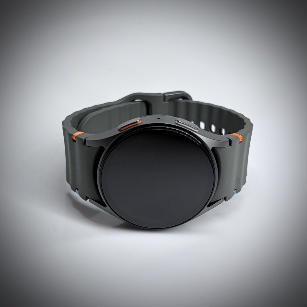 Samsung Galaxy Watch 7 (Bluetooth) (Category: Wearables & Smart Watches) located in Marikina City. Submitted by jcgabito (Listing ID 1464560966, Image 1). Description: Samsung Galaxy Watch 7 (Bluetooth) Price : ₱7,500 Condition : Brand-new -40mm -Available 3 Units (2 Sealed, 1 Unsealed but unused) 📍Marikina City Disclaimer: NXTowner is not associated or affiliated with any of the brands featured..