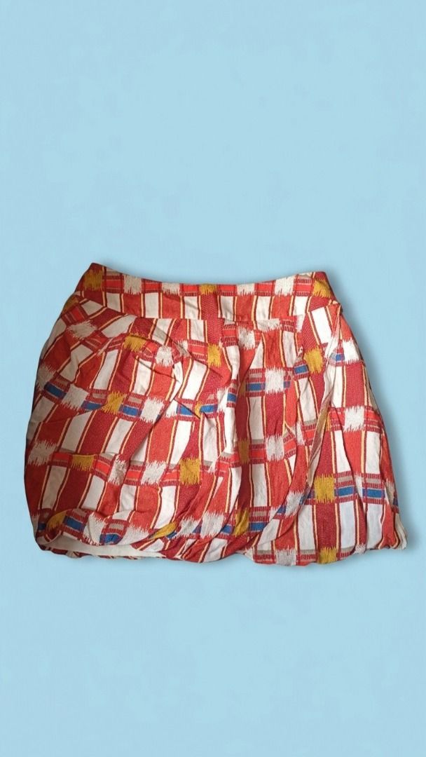 Sass & Bide Red Geometric Print Mini Skirt Size M (Category: Skirts) located in Caloocan City. Submitted by maricelmac50585 (Listing ID 1464508103, Image 3). Description: - Cute Sass & Bide mini skirt - Bold red geometric print - Comfortable elasticated waistband - Versatile: dress up or down - Ideal for summer - Size: Medium (M).