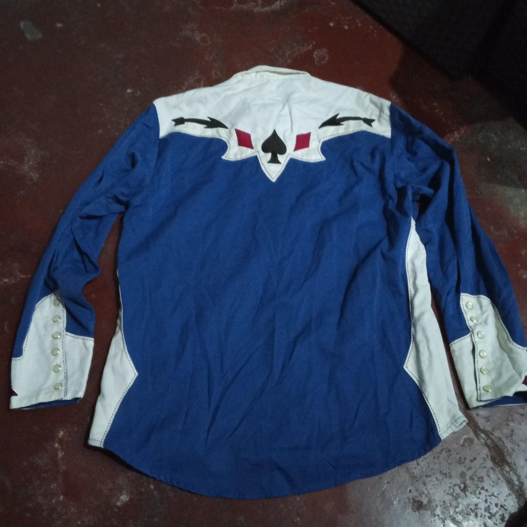 Scully (Category: Coats, Jackets and Outerwear) located in Manila. Submitted by tcbukay_zxc25 (Listing ID 1464503475, Image 3). Description: Scully long sleeve botton down size xl to xxl good condition.