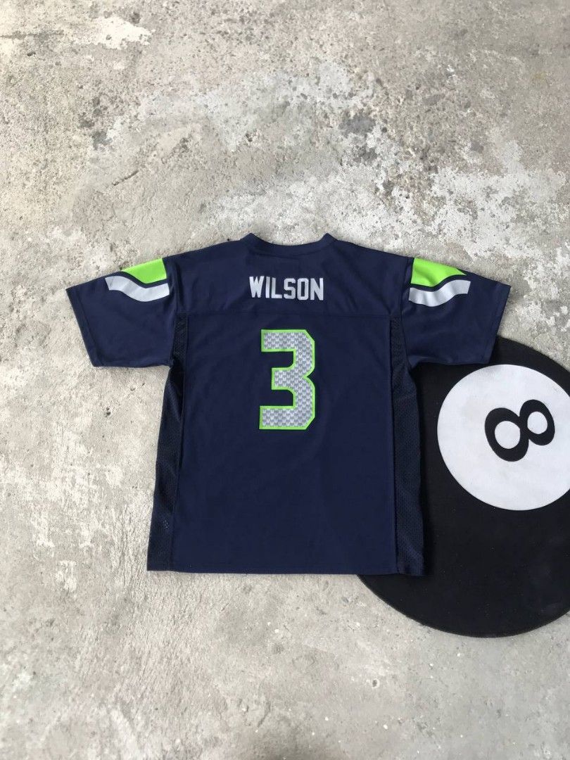 Seattle Seahawks NFL Jersey (Category: Activewear) located in Bayambang. Submitted by marvinarenasph (Listing ID 1464374696, Image 2). Description: Seattle Seahawks NFL Jersey US YouthSize But Fitt to Large to PH SIZE Flat Dimes: 21x27 Model: 58kg/173cm Hieght Size Large Good Condition Price: 550 📍Location Bautista Pangasinan.