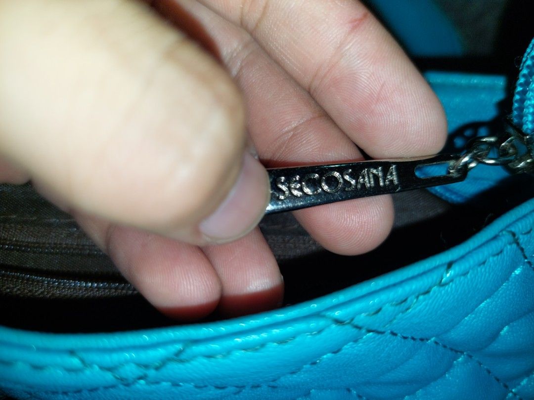 Secosana bag (Category: Purses & Pouches) located in Manila. Submitted by okeanos (Listing ID 1464365390, Image 3). Description: Selling just to declutter You can also make a offer.
