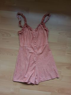 (Category: ) located in . Submitted by raeethrifts (Listing ID 1464373199, Image 1). Description: .